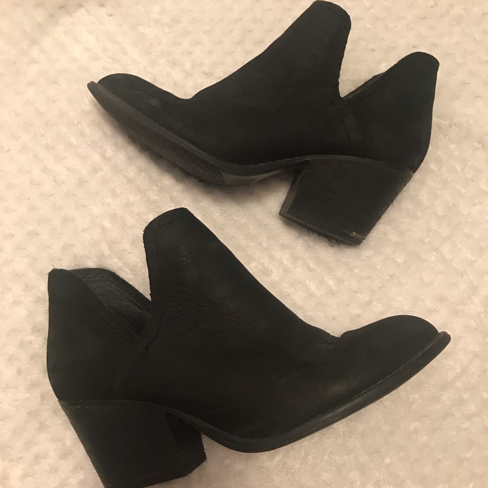 Steve Madden Black Booties
